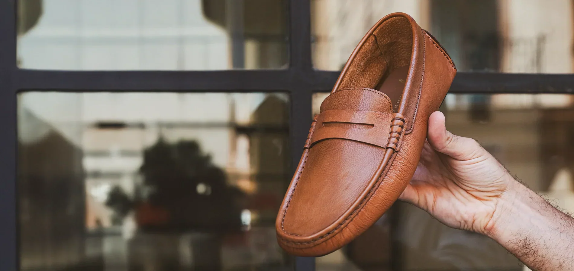 Le tendenze uomo che influenzeranno anche le calzature per l'autunno 2025