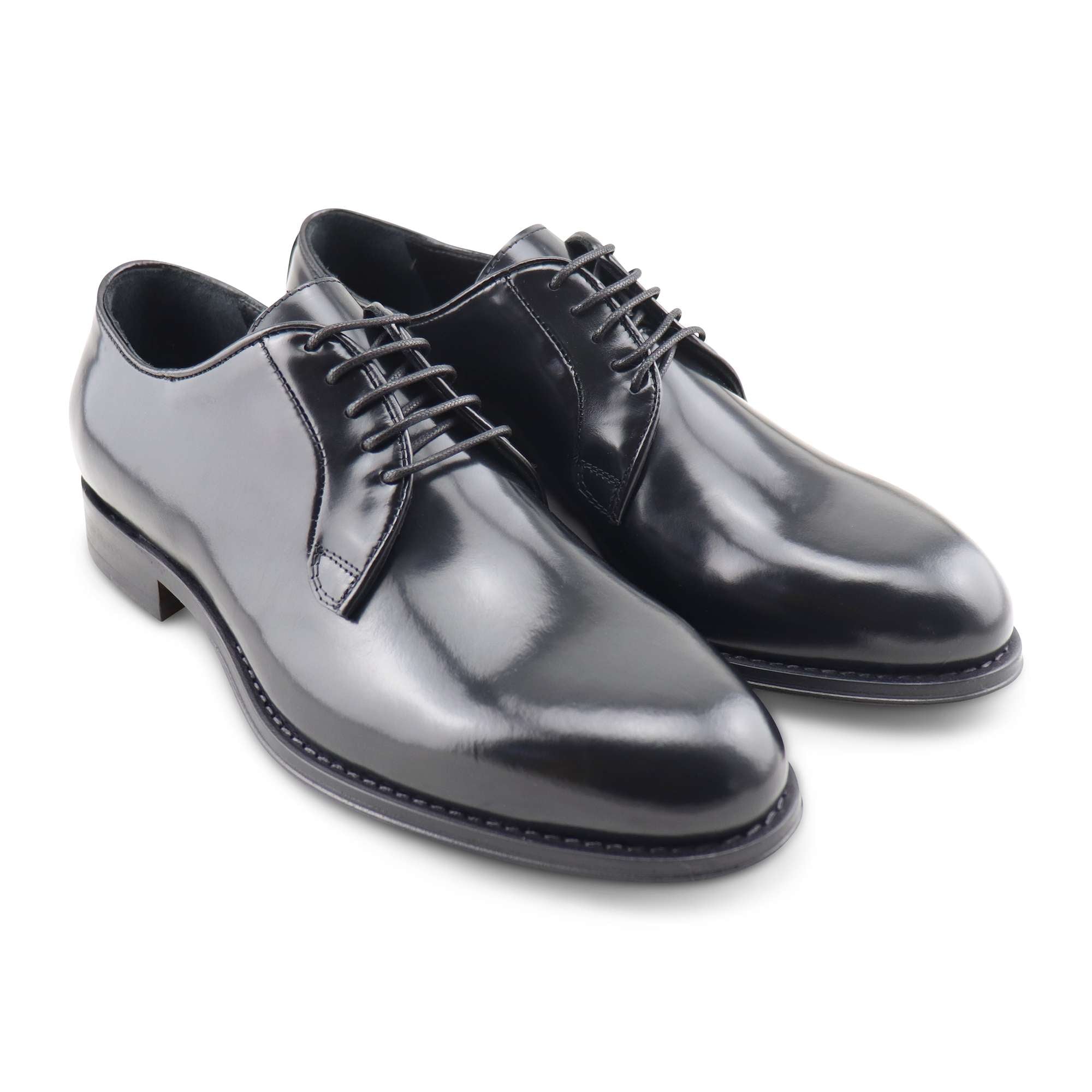 Black Derby in brushed leather