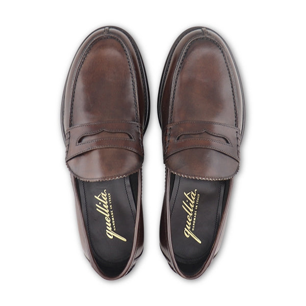 College in Cerro leather