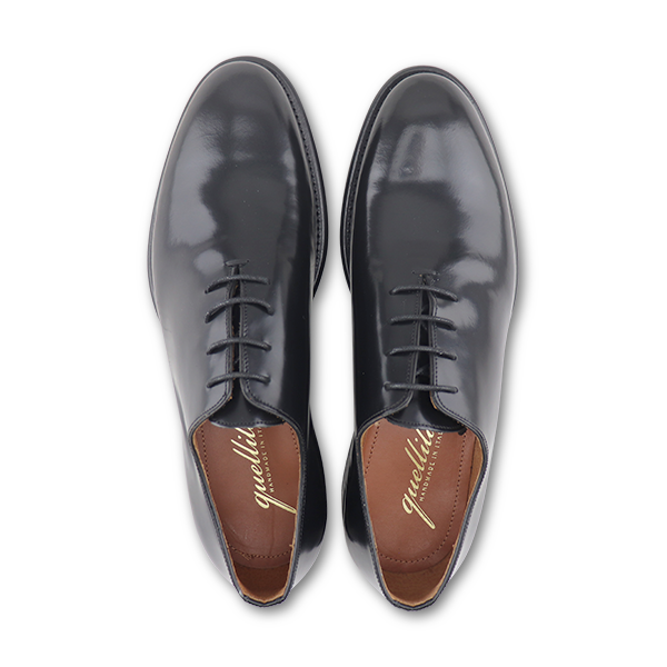 Black Oxfords in brushed leather