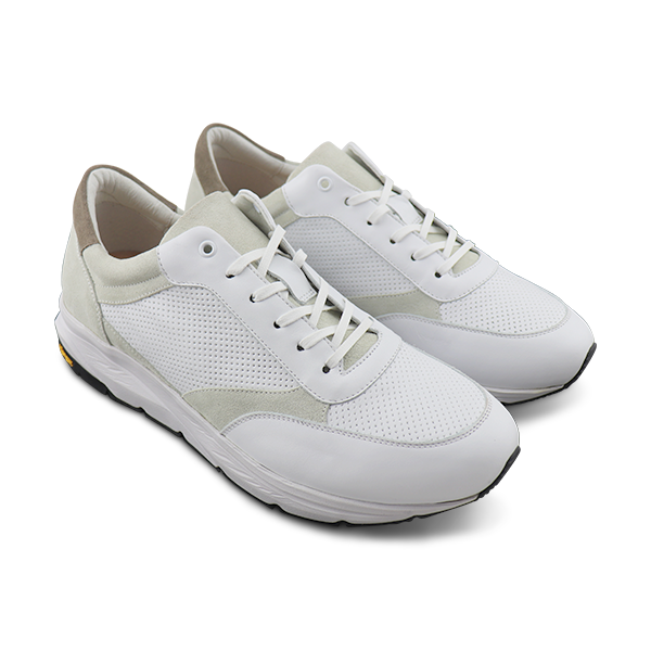 White sneakers with suede insert