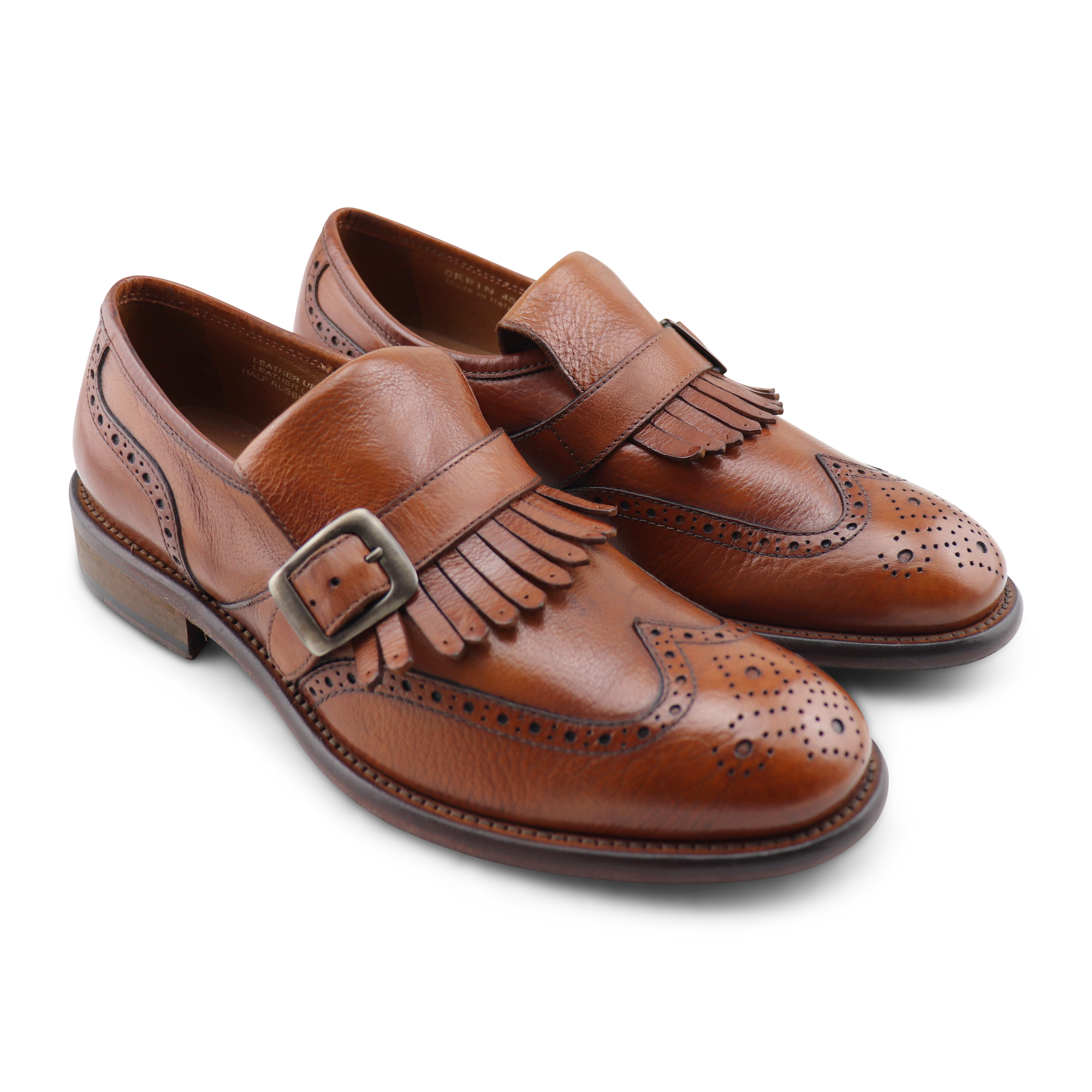 Buckle and fringe in leather