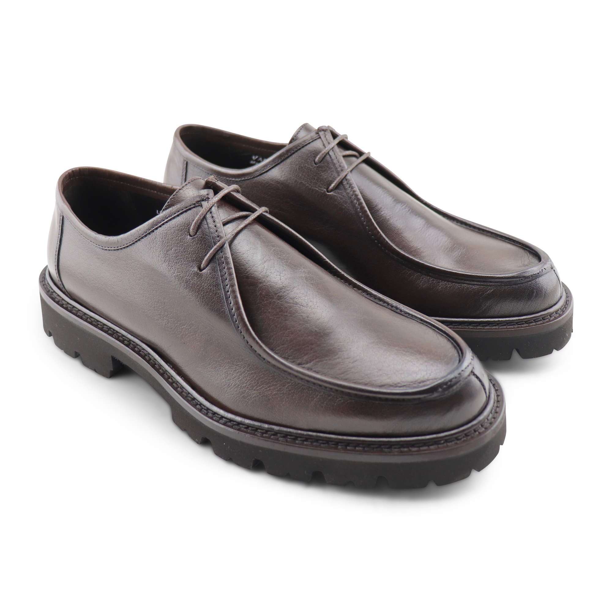 Engineer in buffalo head of dark brown