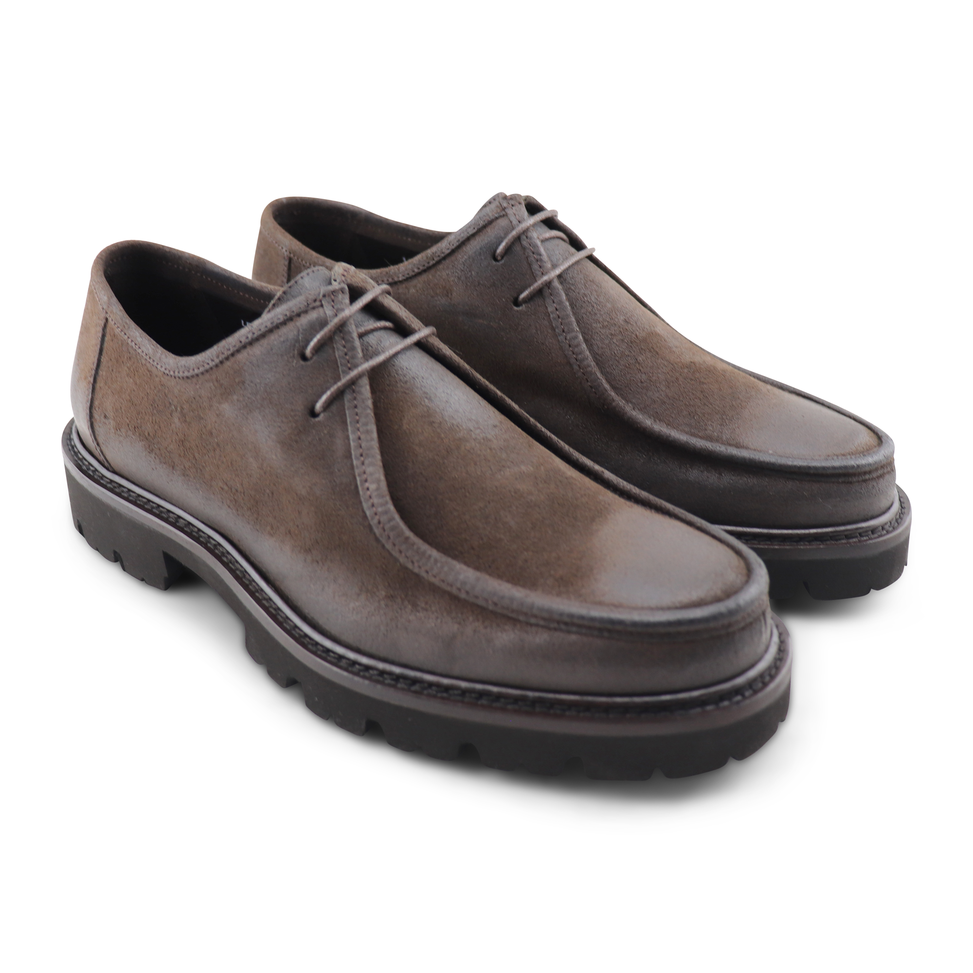 Engineer in dark brown suede