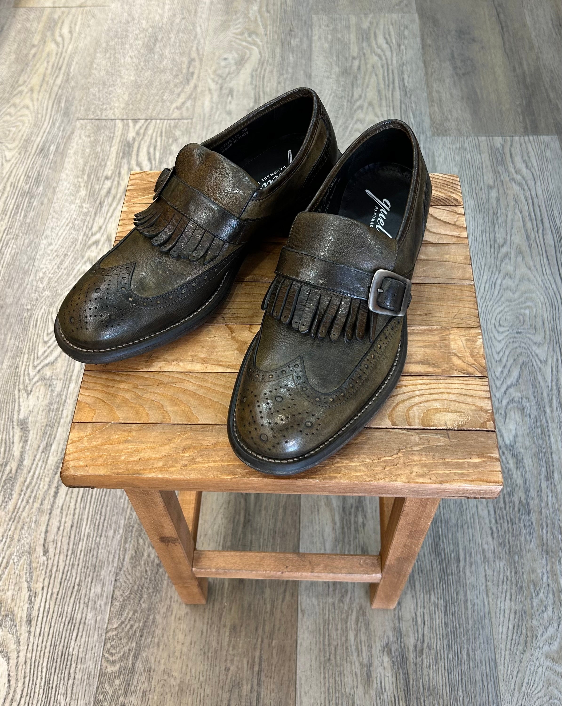 Fibbia e Frangia in pelle bufalo