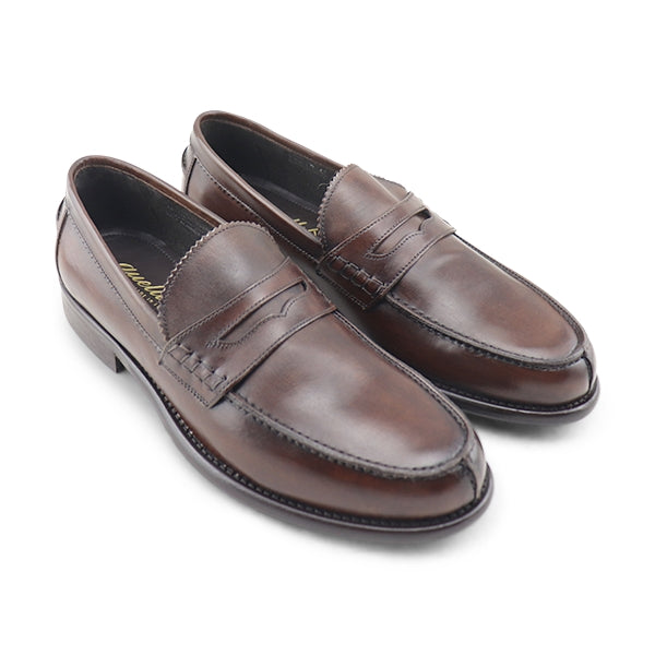 College in Cerro leather