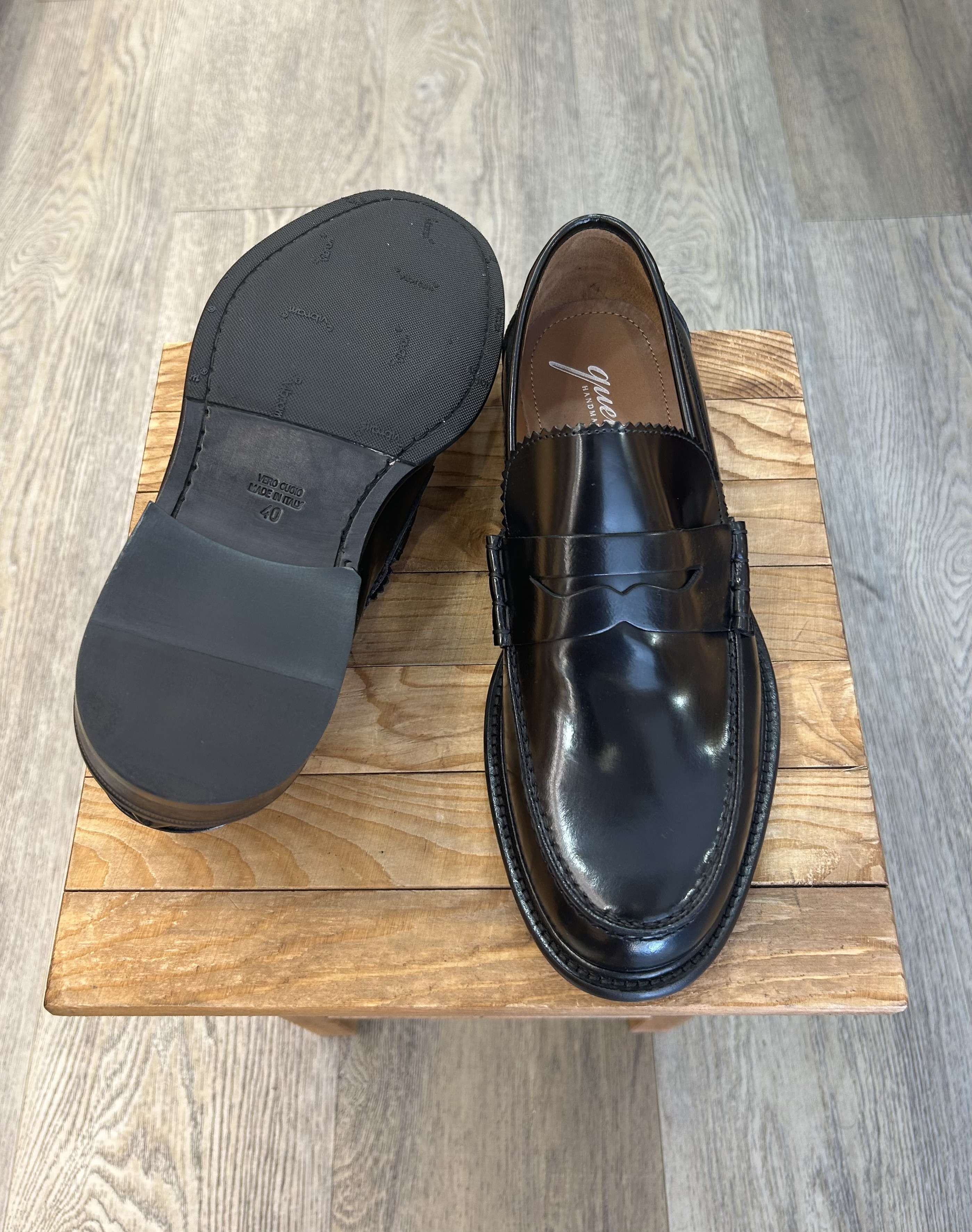 Black brushed leather college