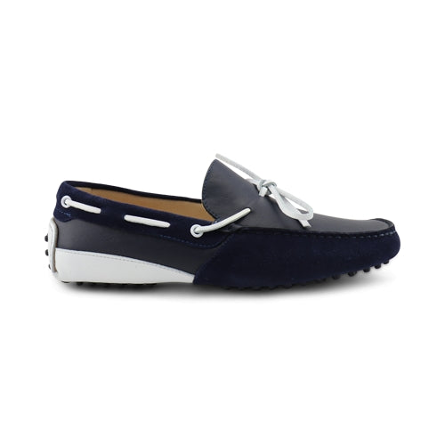Moccasins with rubber soles in blue leather and suede