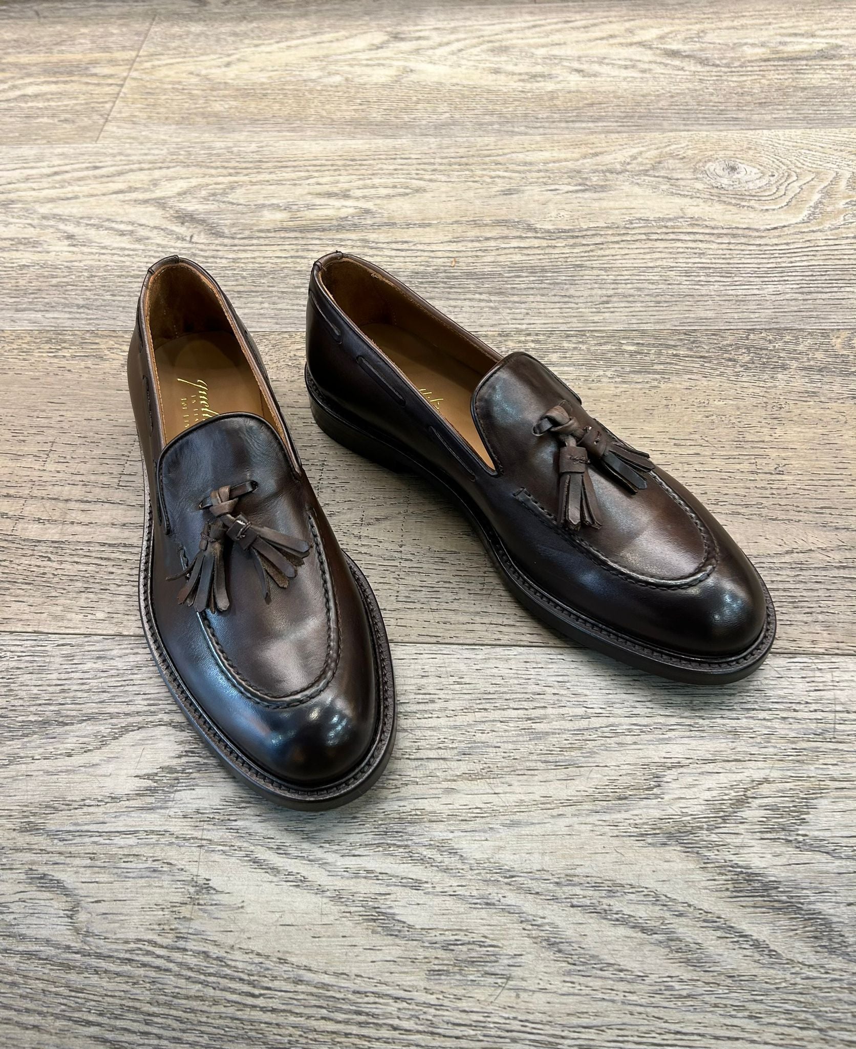 Tassel dark brown leather