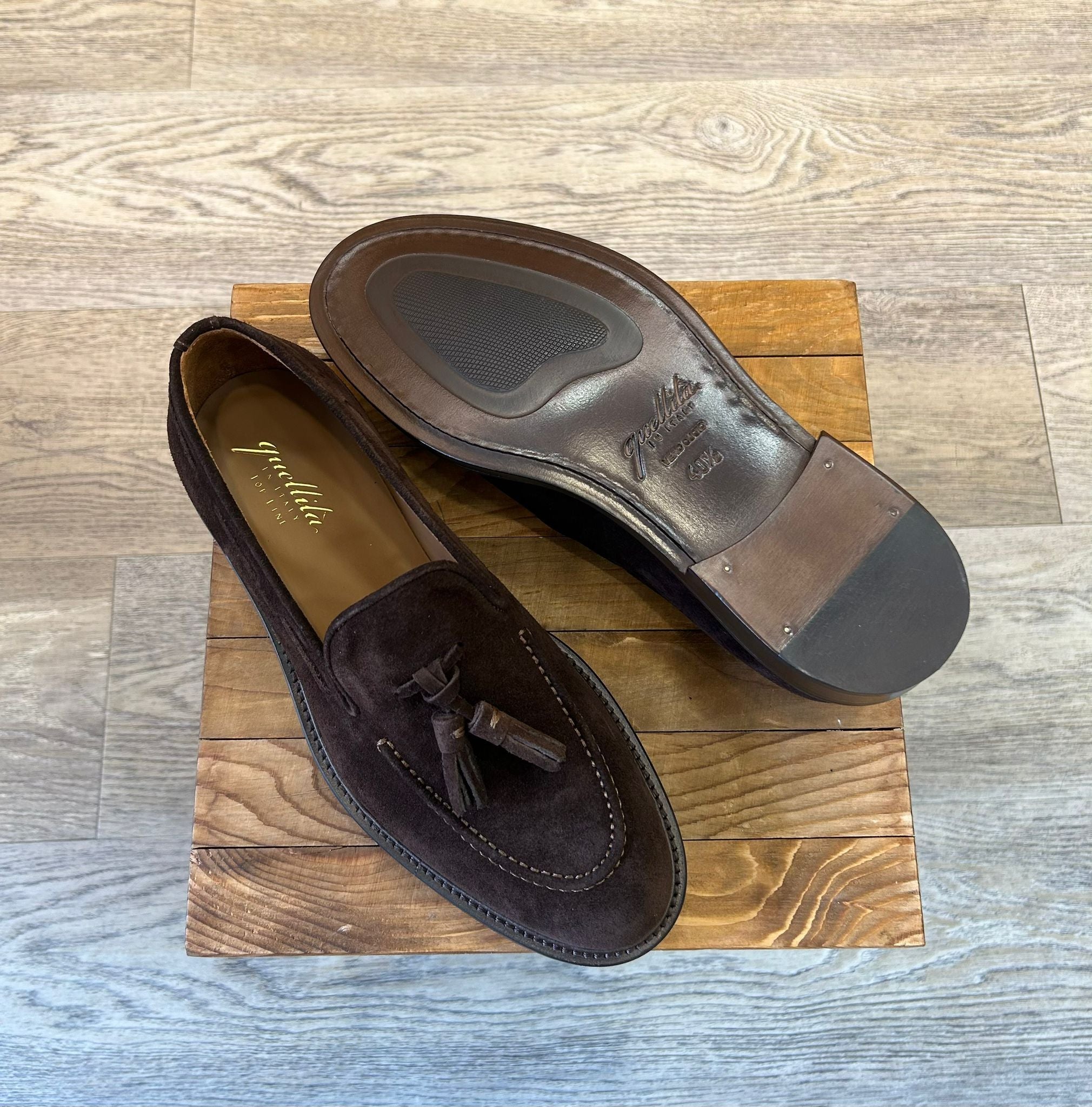 Tassel suede dark brown