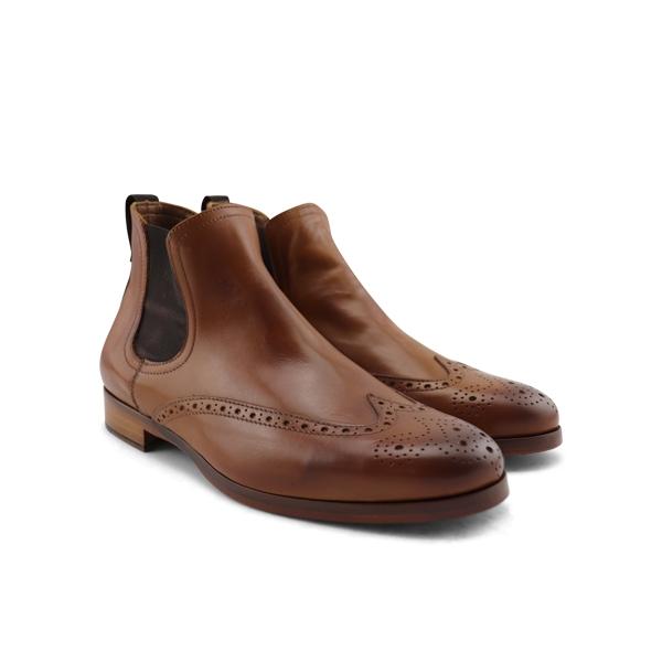 Leather ankle boots with leather sole