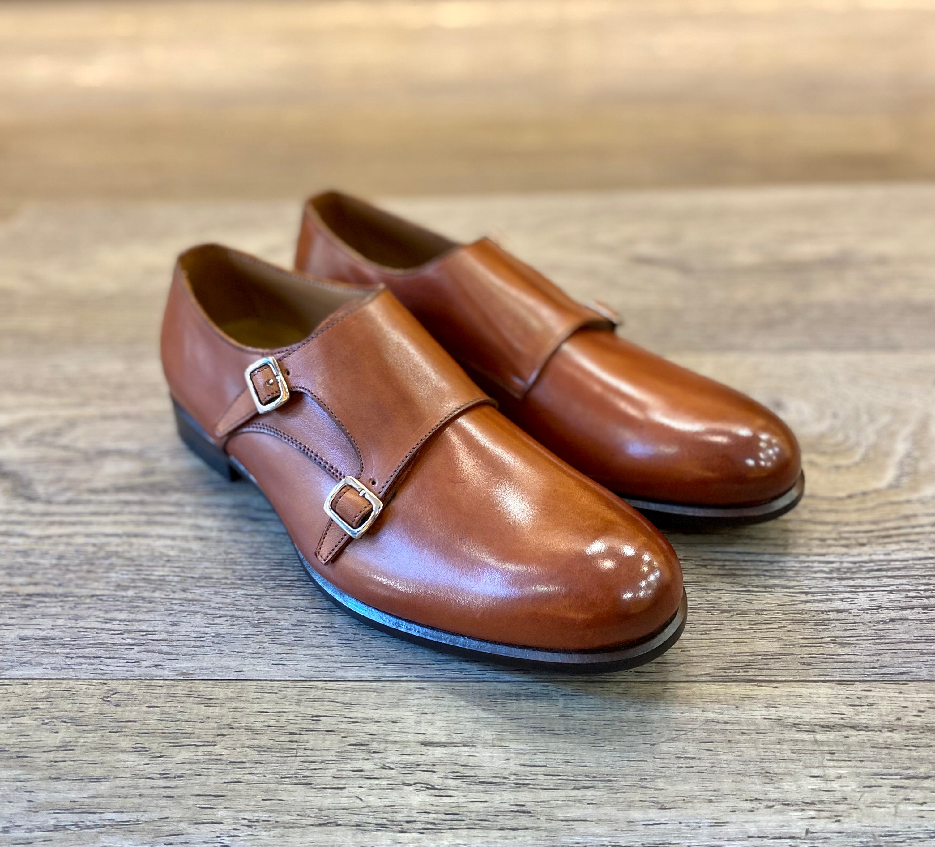 Scarpe con doppia fibbia in pelle di vitello