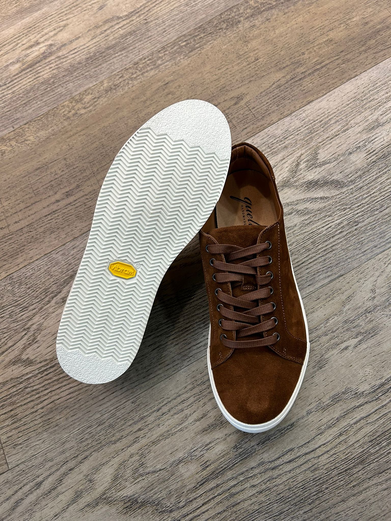 Vibram sneakers in leather suede