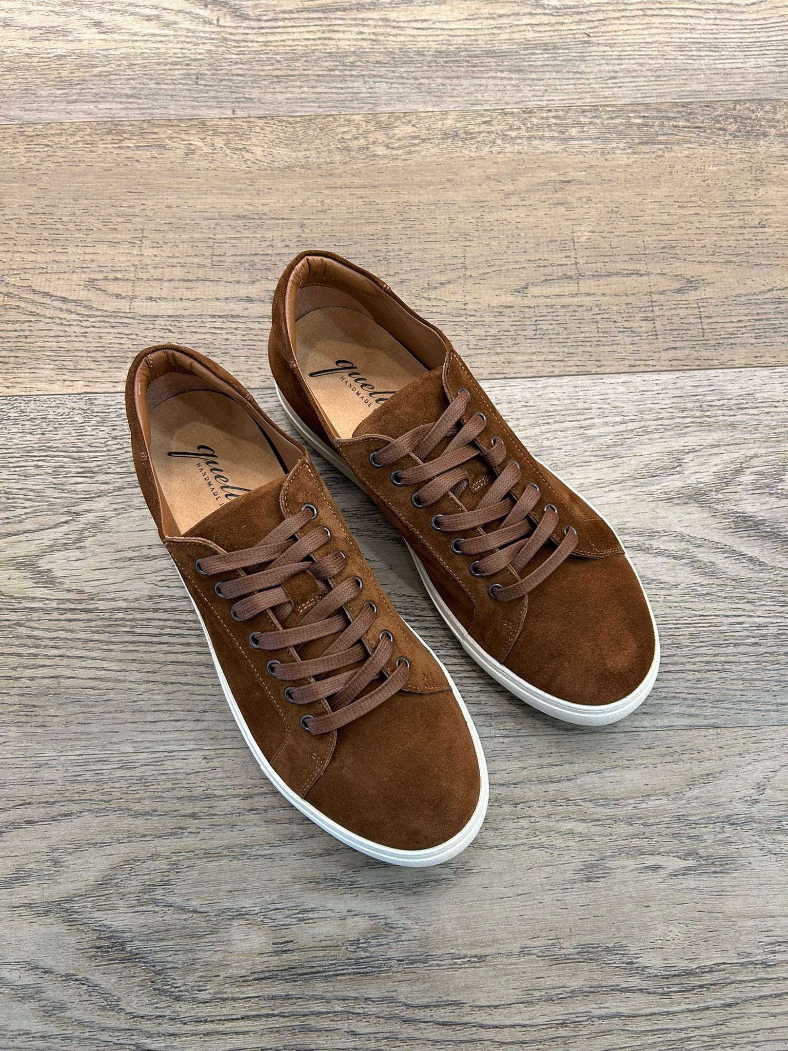 Vibram sneakers in leather suede