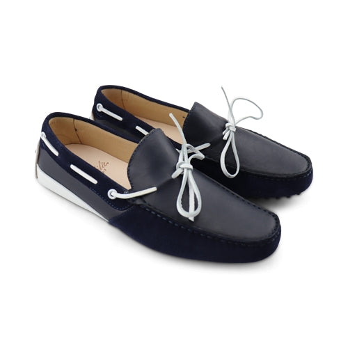 Moccasins with rubber soles in blue leather and suede