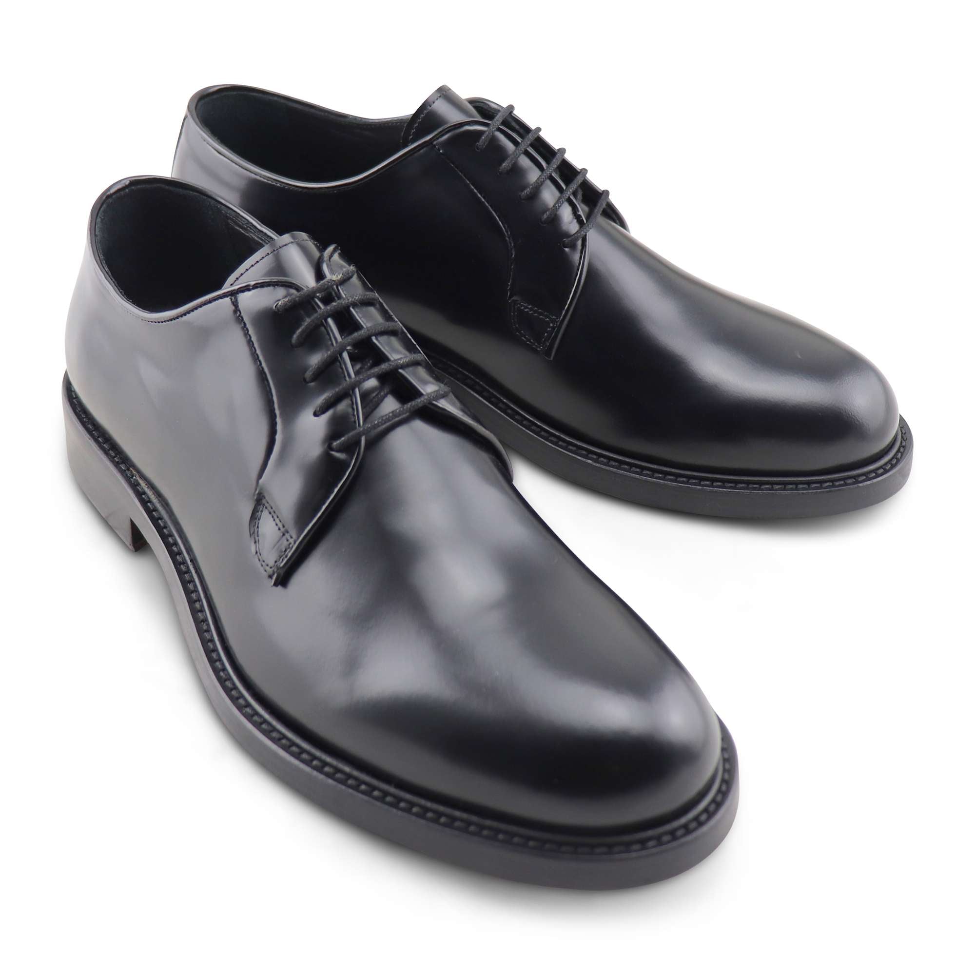Derby nero in pelle spazzolata