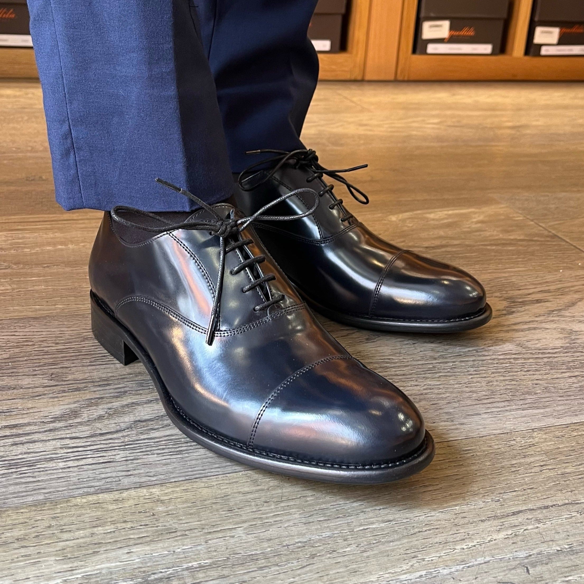 Blue brushed leather brogue