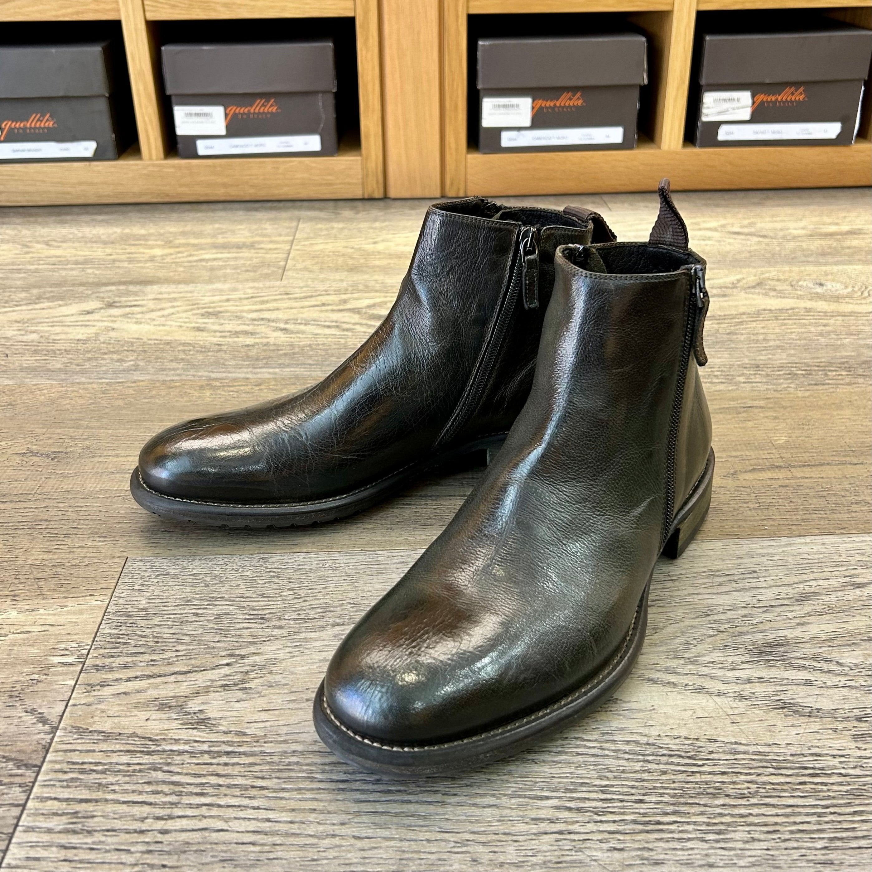 Bottines zippées en cuir de buffle vert