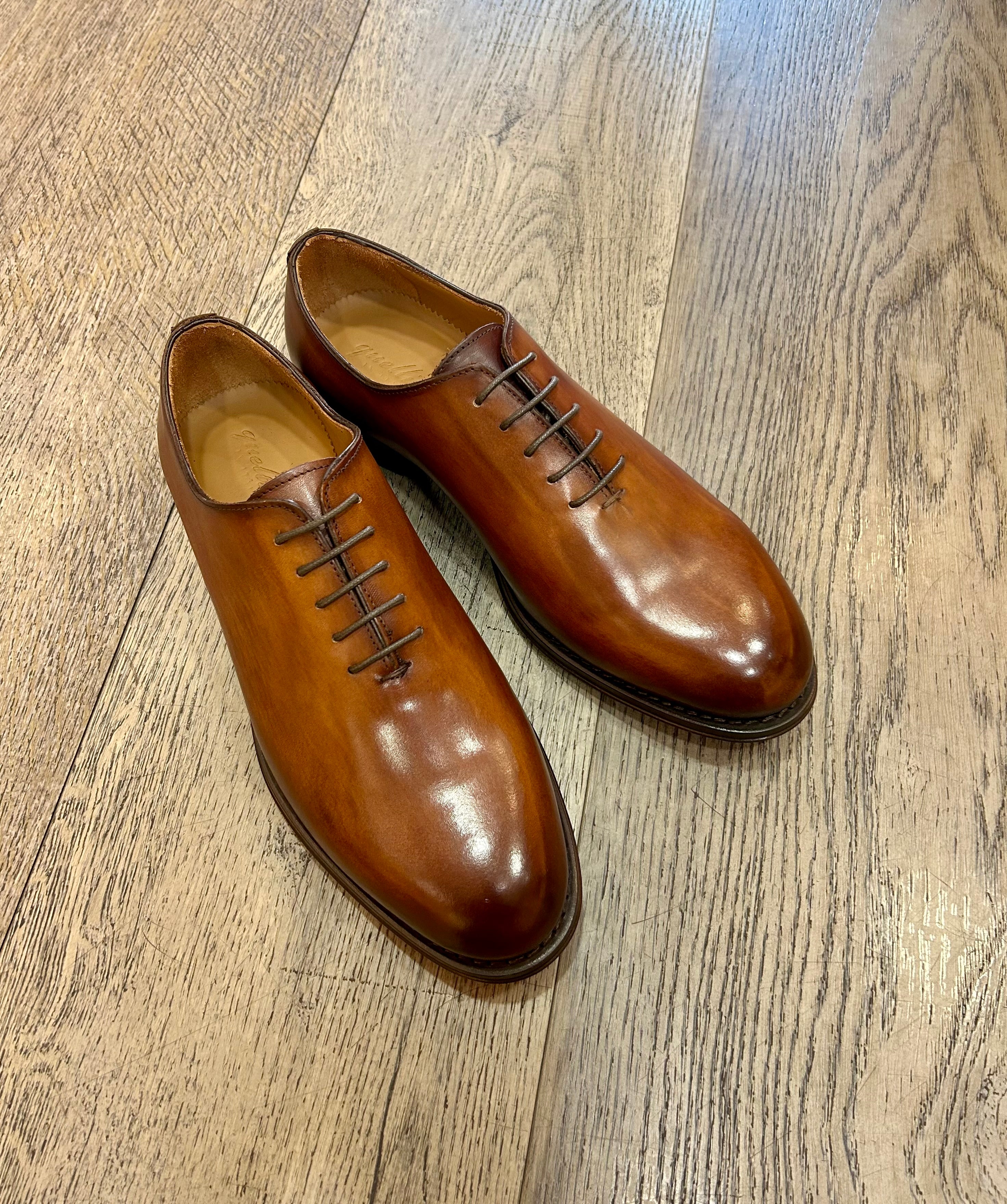 Brisee leather brogue