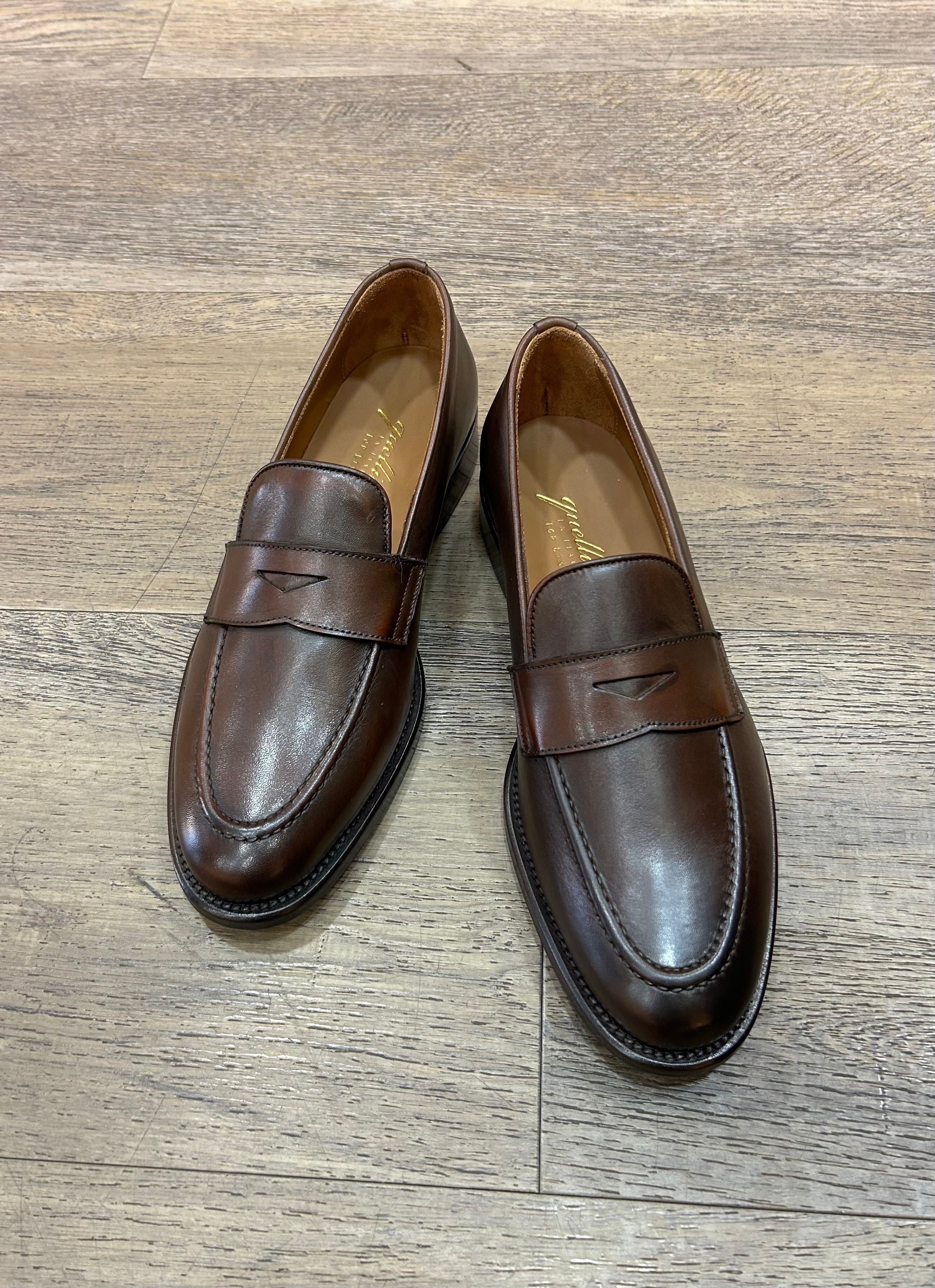 Mocassins en cuir marron foncé