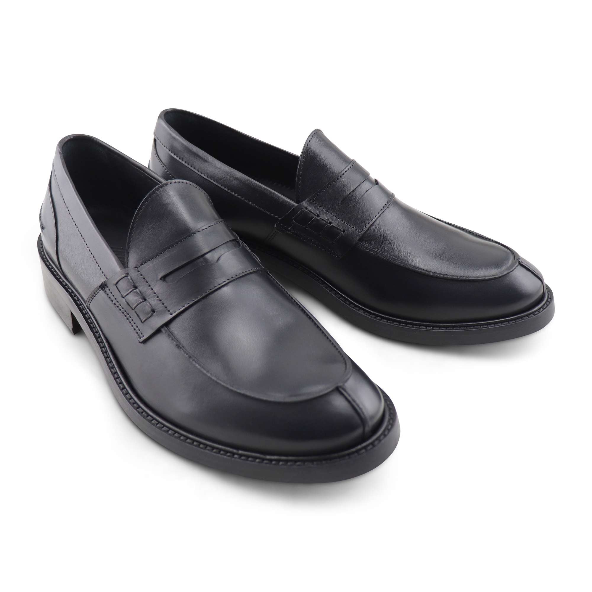 College nero in pelle