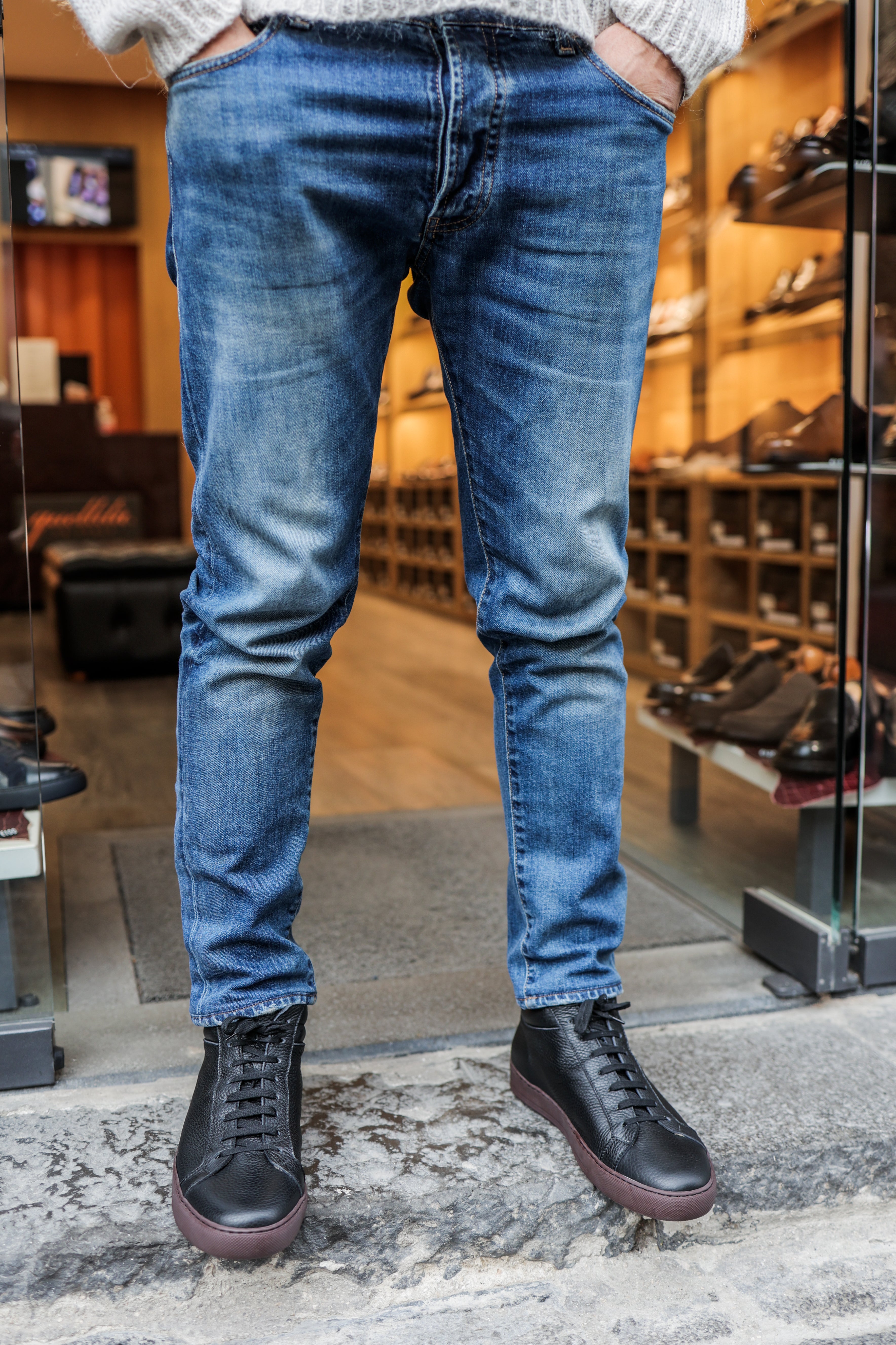 Sneakers alte nere in pelle martellata