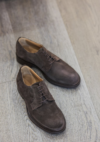 Dark brown derby shoes