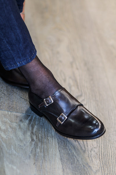 Double buckle shoes in dark brown leather