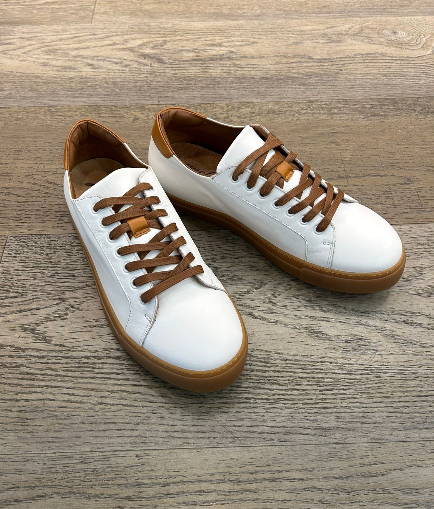 Sneakers Vibram pelle bianco riporto cuoio