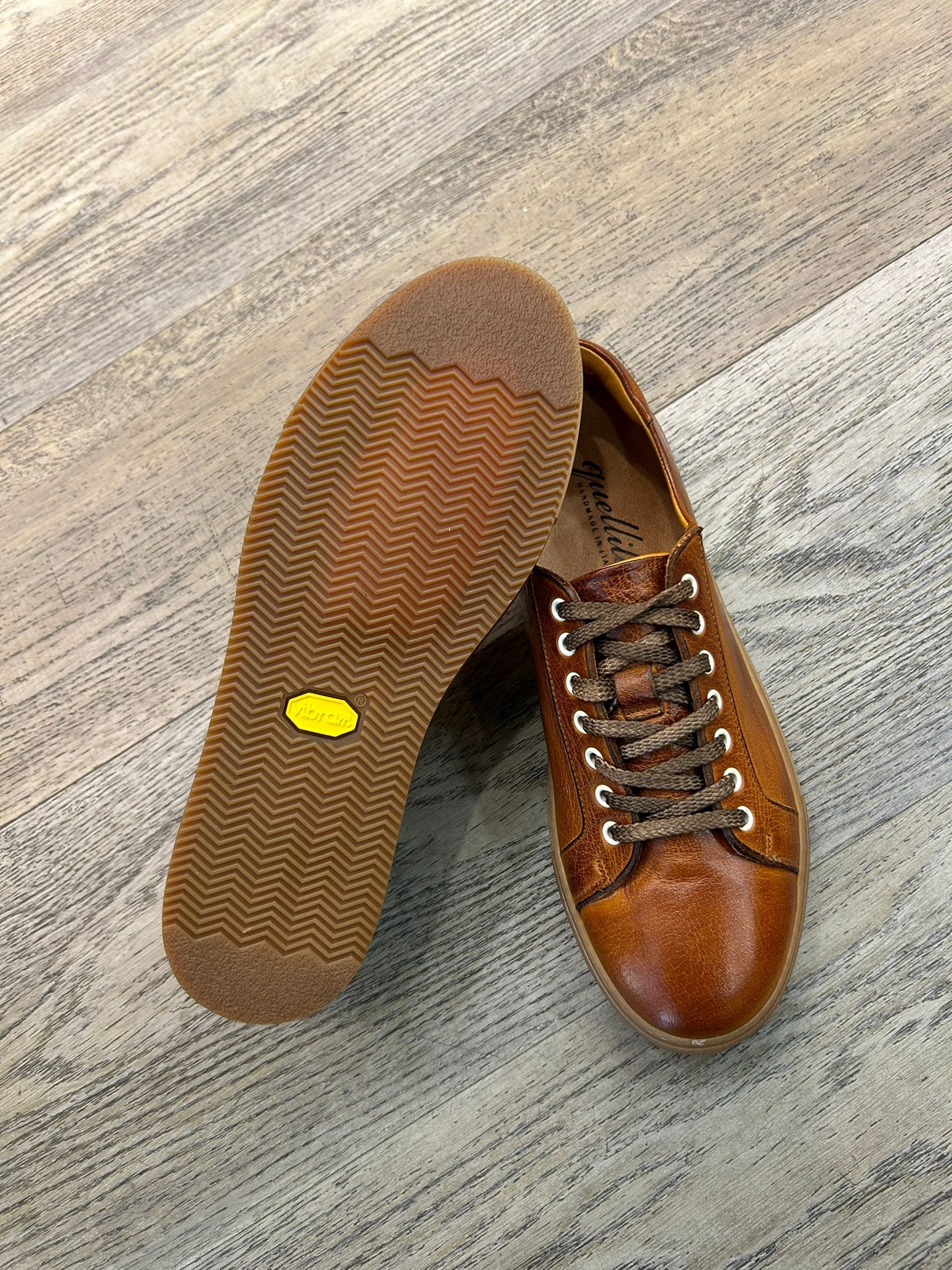 Vibram sneakers in leather